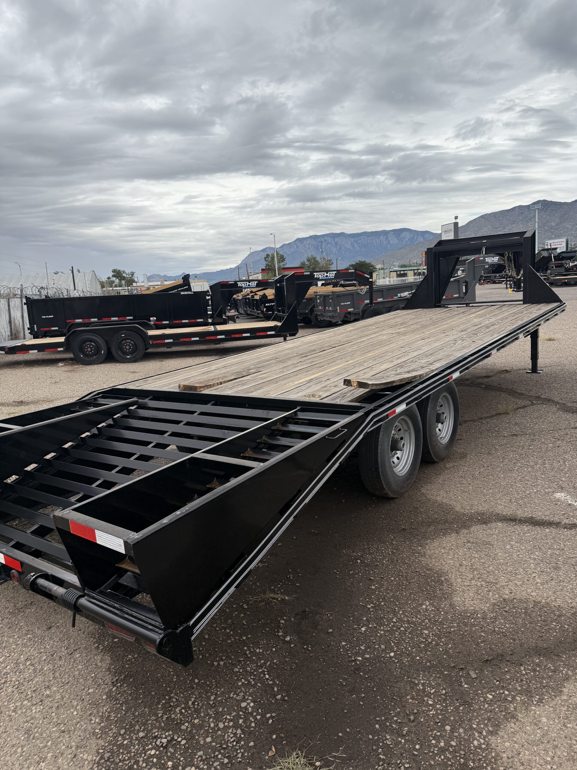 USED Hefty 102x25 4096 trailer Albuquerque class=